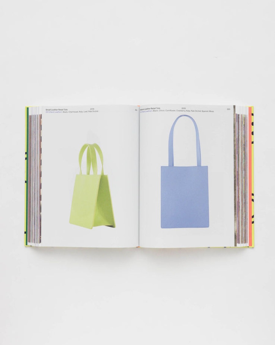 Baggu Hold Everything: 15 Years Of Baggu : Black Constellation - Baggu Book