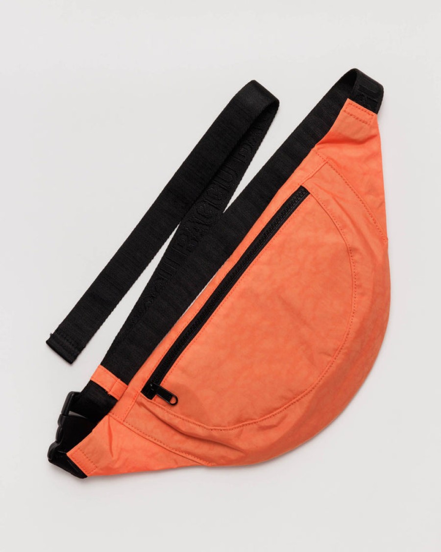 Baggu Crescent Fanny Pack : Nasturtium - Baggu Travel